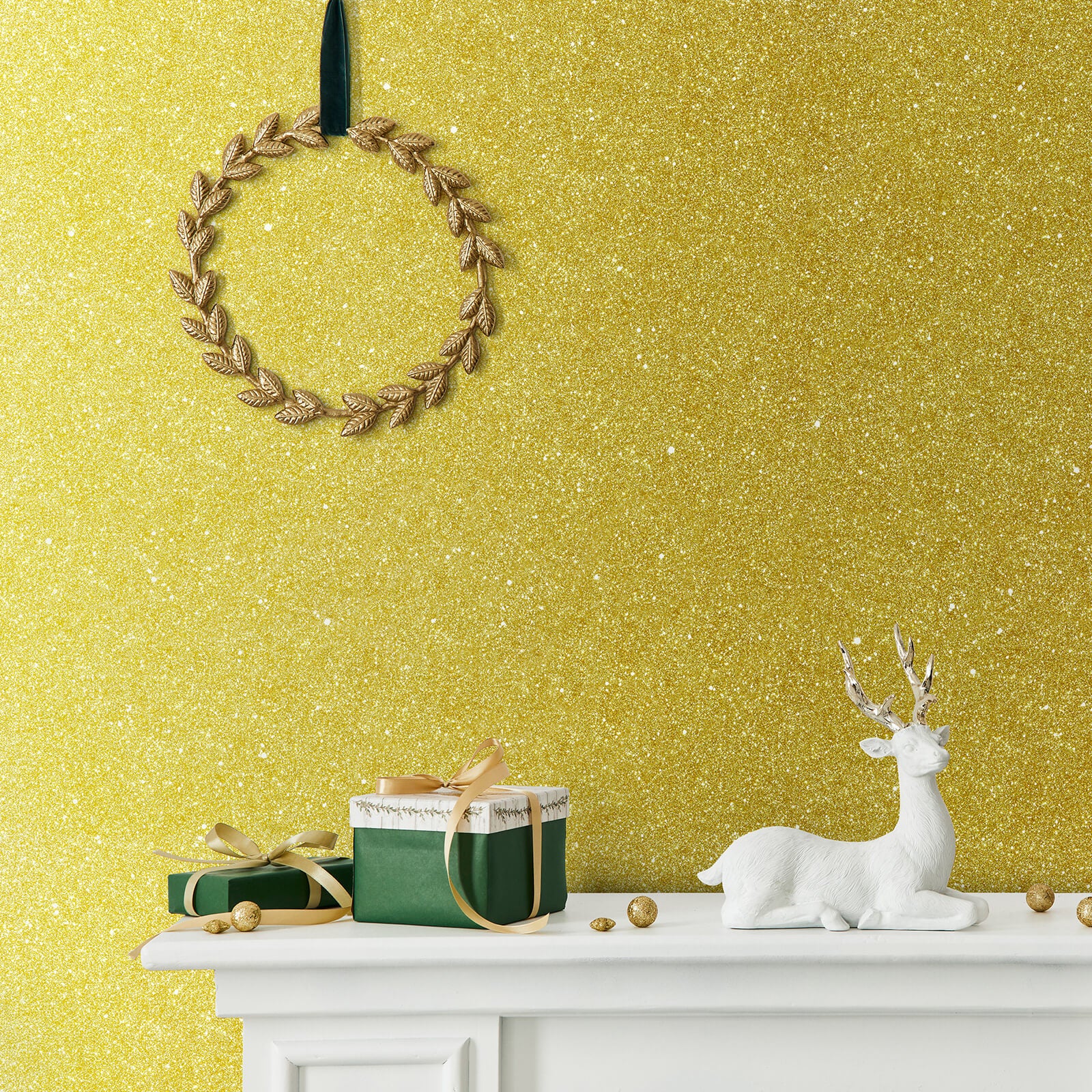    self-adhesive-wall-covering-gold-shimmer